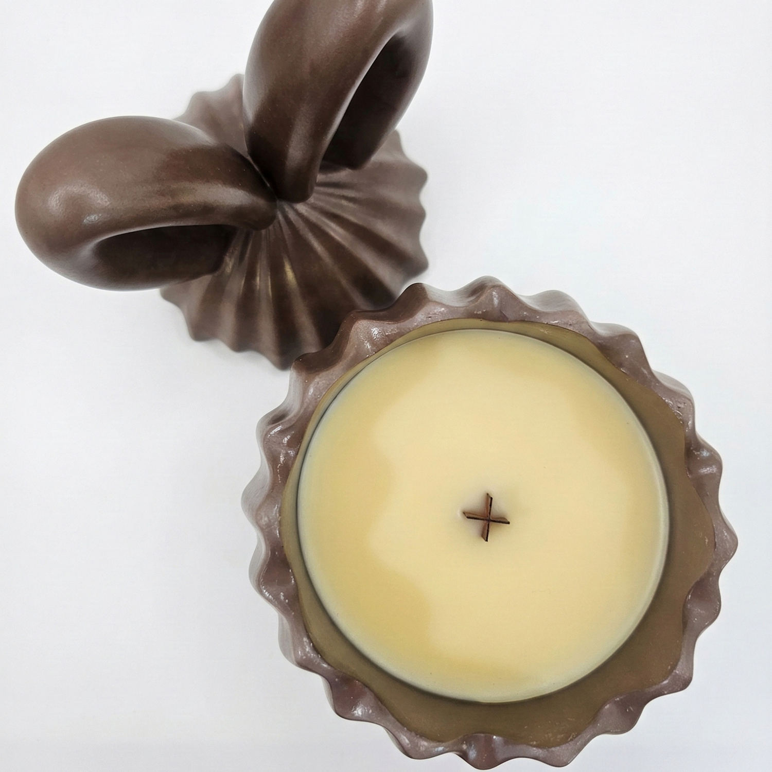 Bougie Čoko Zajac - Marron / Citron vert, basilic, mandarine