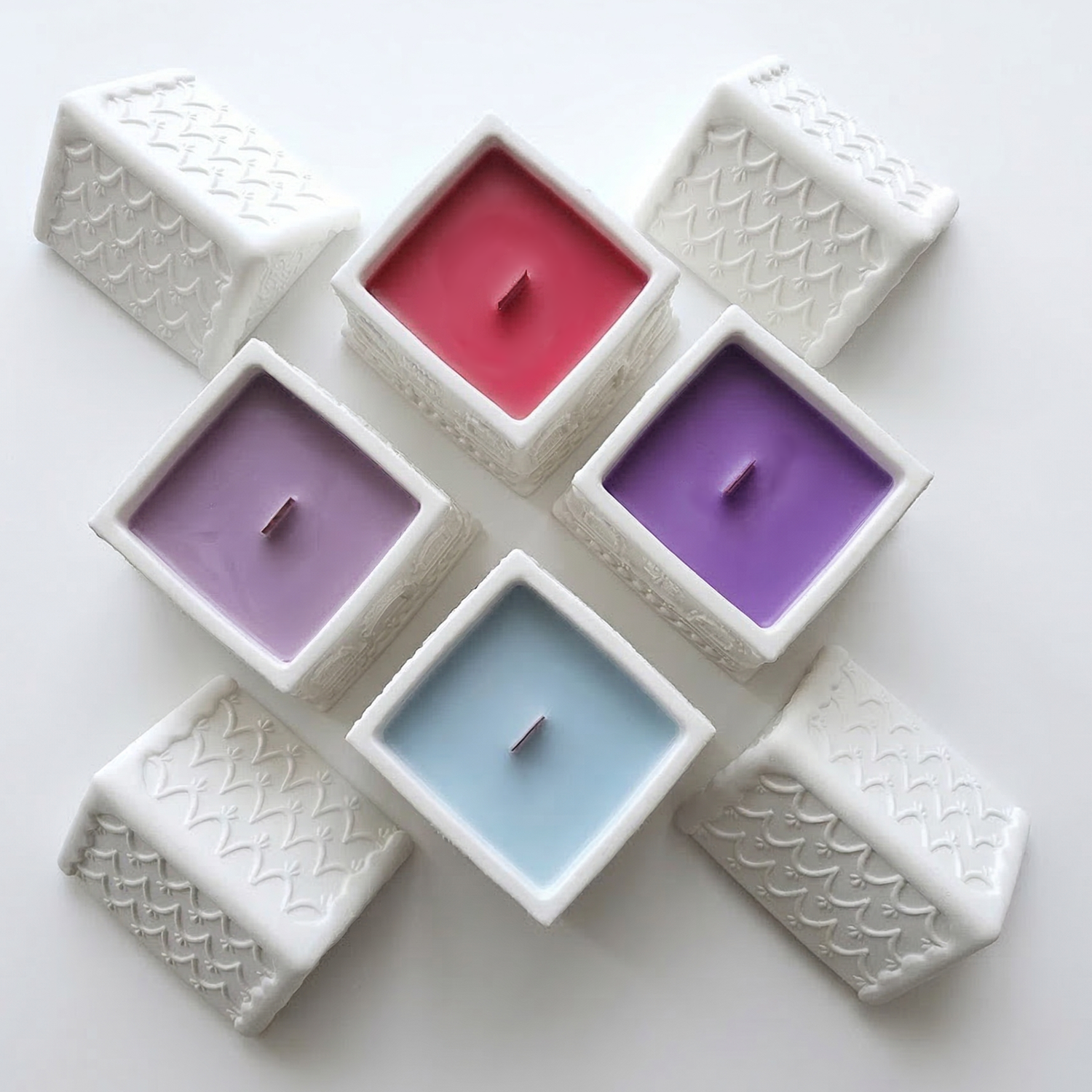 Bougie Maisonnette - Blanche / Lavande